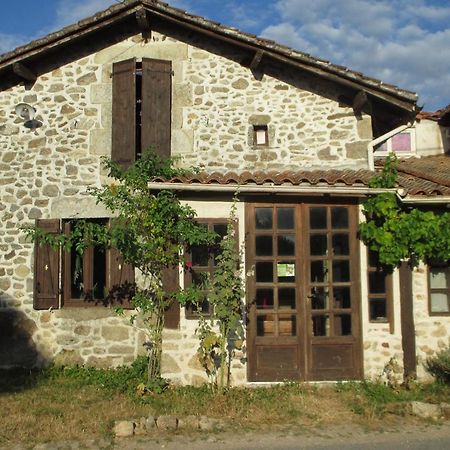 Joli Bois Bed & Breakfast Montrollet Екстериор снимка